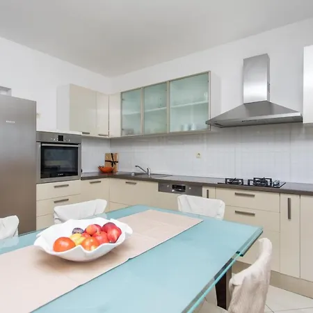 Luxury Apartman Loreta Podstrana